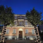 Del Centro Aparthotel 3*