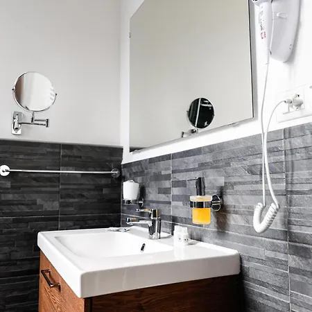 Del Centro 3* Módena