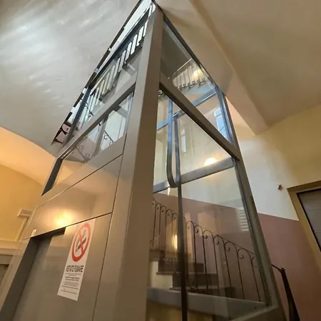 Apartahotel Del Centro Módena