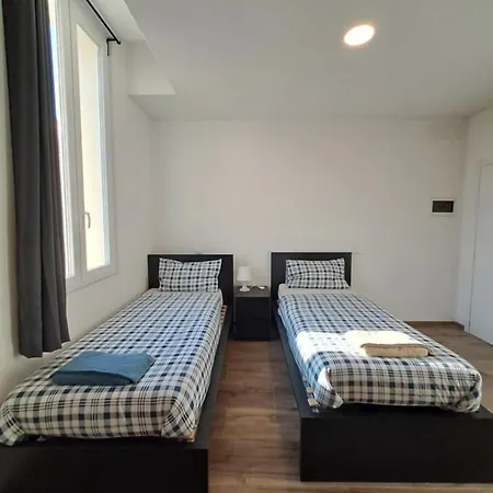 Apartahotel Del Centro Módena